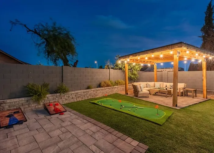 Holiday home Heated Pool Hot Tub Backyard Games Mesa