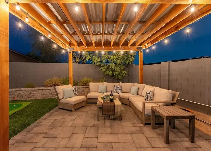Holiday home Heated Pool Hot Tub Backyard Games *