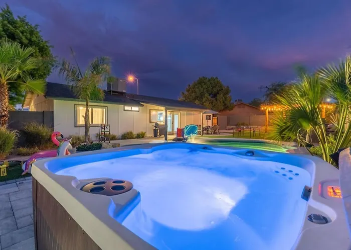 Heated Pool Hot Tub Backyard Games Holiday home